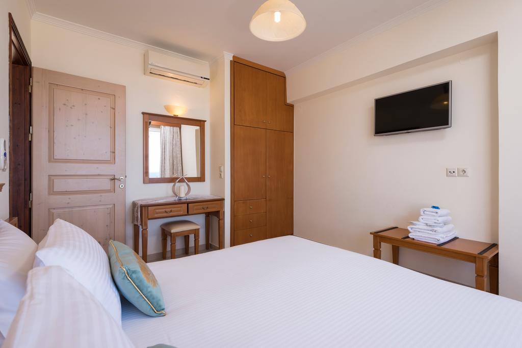 Hermes Sea View Stalos Exterior photo