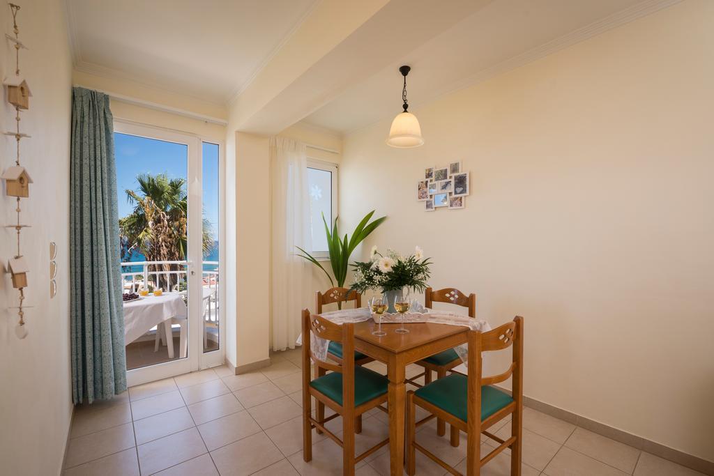 Hermes Sea View Stalos Exterior photo